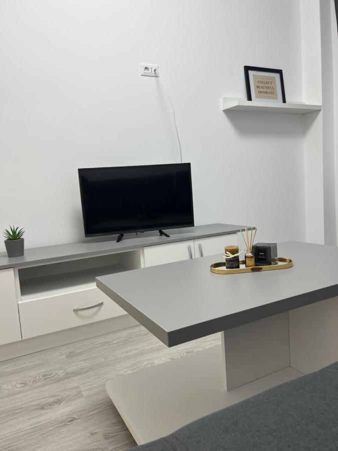Sunny Accommodation ซูชาวา ภายนอก รูปภาพ
